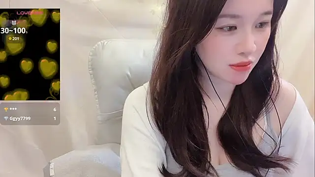 Snapshot of Tw_Zoella chatting on 03/06/26, 03:08 Tw Zoella online show from 03/06/26, 03:08