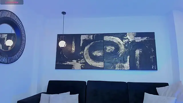 Snapshot of LindseyCox chatting on 12/18/24, 08:03 LindseyCox online show from 12/18/24, 08:03