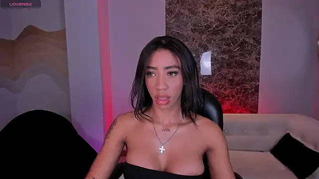 Snapshot of LindseyCox chatting on 09/21/25, 04:47 LindseyCox online show from 09/21/25, 04:47