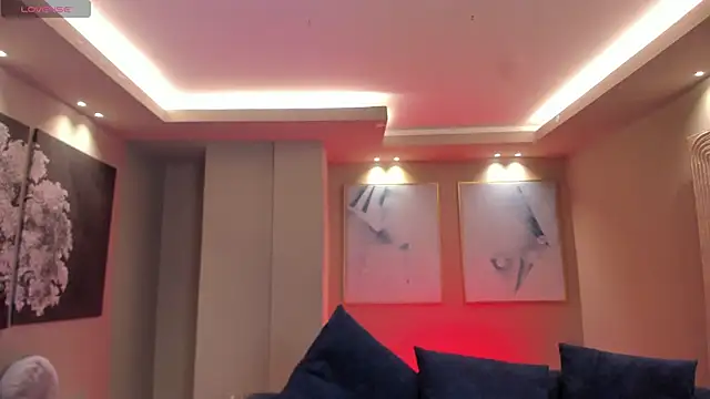 Snapshot of LindseyCox chatting on 10/09/25, 04:21 LindseyCox online show from 10/09/25, 04:21