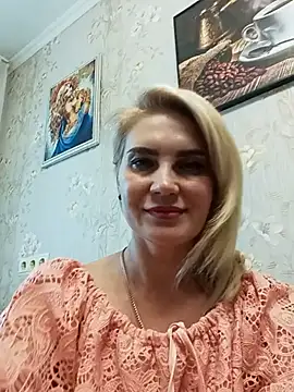 Snapshot of JennyOMay chatting on 06/11/26, 04:32 JennyOMay online show from 06/11/26, 04:32