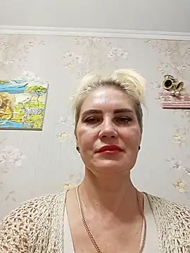 Snapshot of JennyOMay chatting on 07/22/26, 05:10 JennyOMay online show from 07/22/26, 05:10