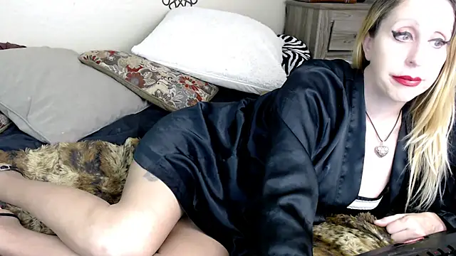 Snapshot of Lourdesnoir@xh chatting on 03/02/26, 05:41 Lourdesnoirxh online show from 03/02/26, 05:41