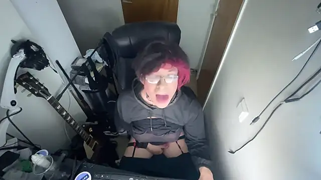 ecd011 online show from 03/16/25, 04:20