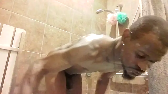 Maculine Stayr online show from 10/19/25, 04:46