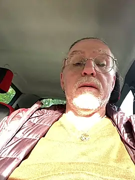 owlbimaikxh online show from 10/23/25, 11:09