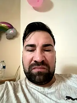 Miguelpm04 online show from 11/13/25, 08:57