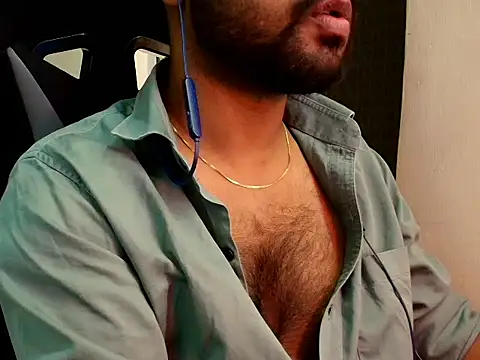 Snapshot of SHENOY3 chatting on 05/12/26, 07:11 SHENOY3 online show from 05/12/26, 07:11