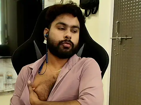 Snapshot of SHENOY3 chatting on 06/07/26, 02:54 SHENOY3 online show from 06/07/26, 02:54