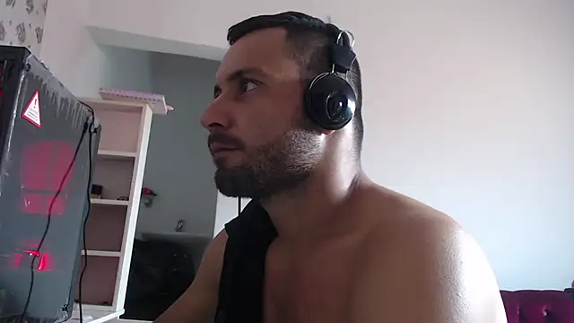 Snapshot of body_x29 chatting on 03/17/25, 06:53 body x29 online show from 03/17/25, 06:53