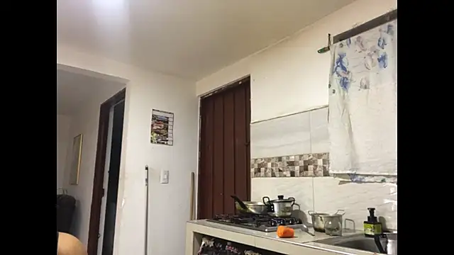 kelly thomson online show from 02/11/25, 02:35