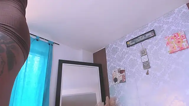 kelly thomson online show from 09/12/25, 07:36