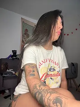 kiaraglam2 online show from 11/21/25, 01:32