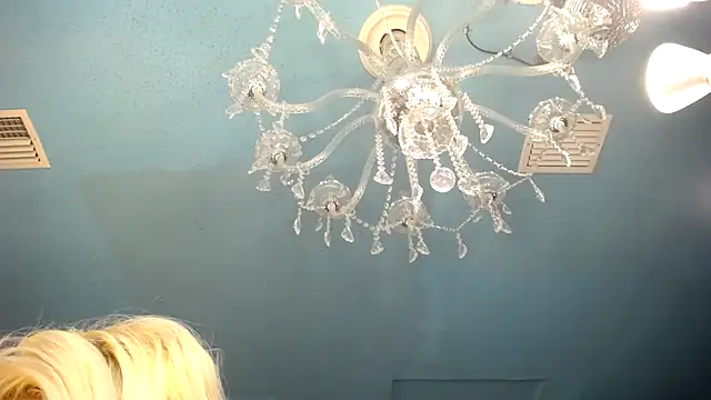 ADRIANNA FOX online show from 02/20/25, 10:27