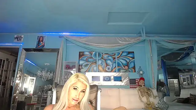 ADRIANNA FOX online show from 02/22/25, 12:08