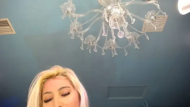 ADRIANNA FOX online show from 03/03/25, 05:39