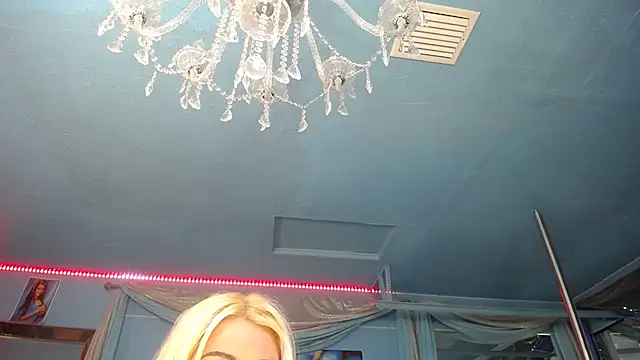 ADRIANNA FOX online show from 01/17/26, 07:35