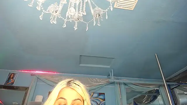 ADRIANNA FOX online show from 05/23/26, 06:07