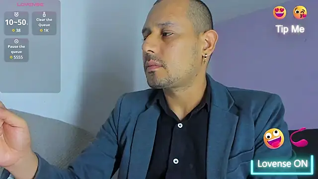 Snapshot of jhonyalzate2 chatting on 12/07/24, 01:58 jhonyalzate2 online show from 12/07/24, 01:58