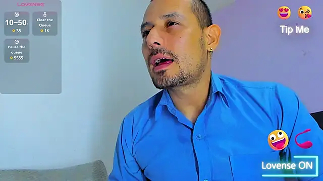 Snapshot of jhonyalzate2 chatting on 12/15/24, 08:41 jhonyalzate2 online show from 12/15/24, 08:41