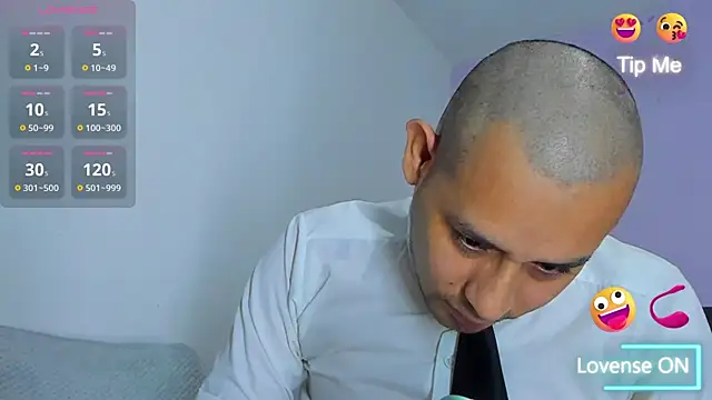 Snapshot of jhonyalzate2 chatting on 12/21/24, 02:52 jhonyalzate2 online show from 12/21/24, 02:52