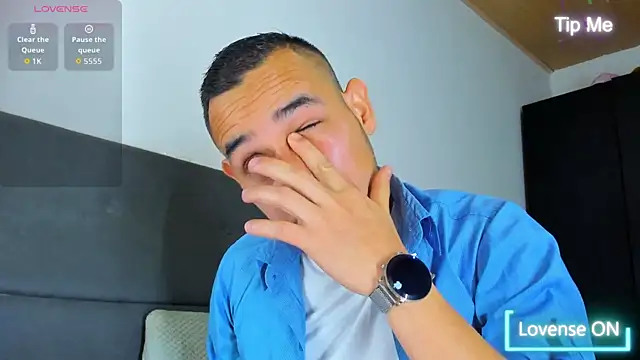 Snapshot of jhonyalzate2 chatting on 09/11/25, 01:17 jhonyalzate2 online show from 09/11/25, 01:17