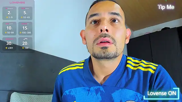 Snapshot of jhonyalzate2 chatting on 10/10/25, 12:53 jhonyalzate2 online show from 10/10/25, 12:53