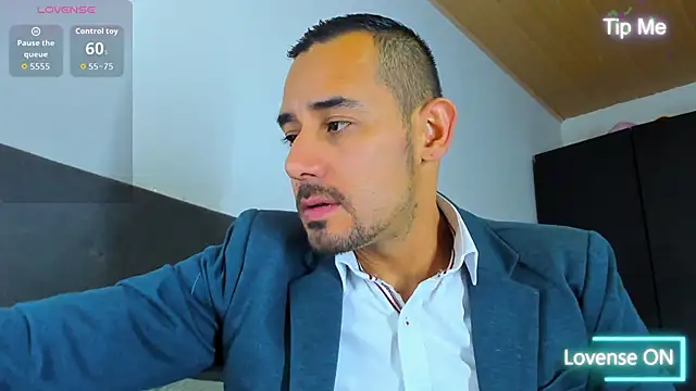 Snapshot of jhonyalzate2 chatting on 10/12/25, 11:26 jhonyalzate2 online show from 10/12/25, 11:26