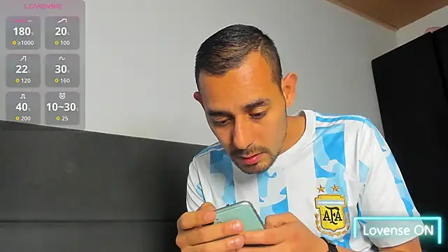 jhonyalzate2 online show from 02/25/26, 02:21