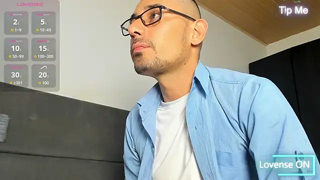 Snapshot of jhonyalzate2 chatting on 05/22/26, 02:19 jhonyalzate2 online show from 05/22/26, 02:19