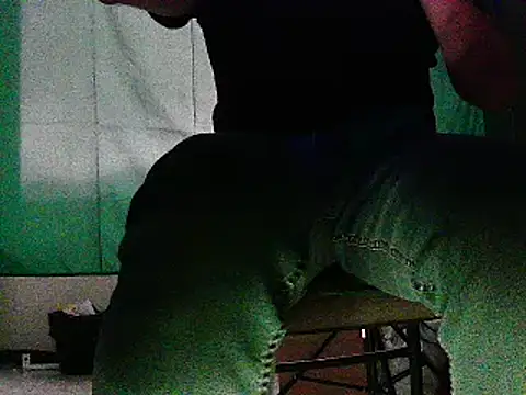 Snapshot of milkbull chatting on 02/04/26, 11:31 milkbull online show from 02/04/26, 11:31