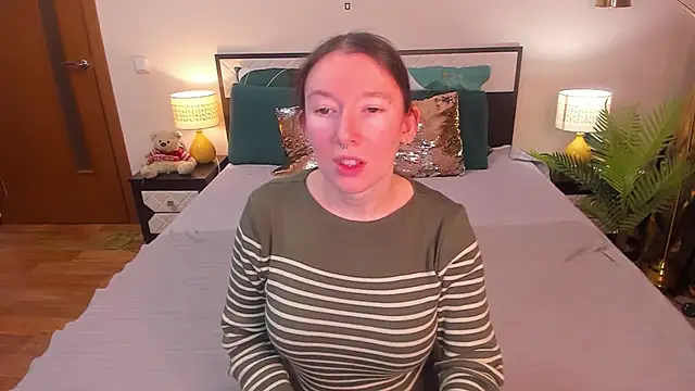 Snapshot of CatherineWalls chatting on 03/10/26, 02:05 CatherineWalls online show from 03/10/26, 02:05
