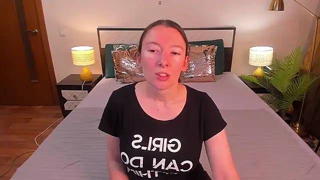 Snapshot of CatherineWalls chatting on 07/14/26, 04:06 CatherineWalls online show from 07/14/26, 04:06