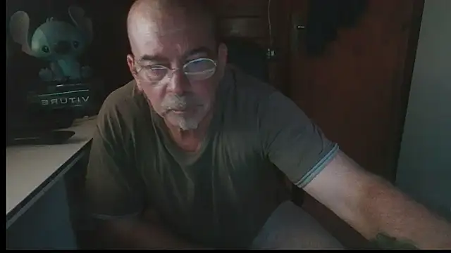 0oscar xxx online show from 09/09/25, 06:18