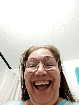 Vicky Rosse online show from 10/24/25, 01:29