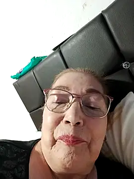 Vicky Rosse online show from 12/20/25, 05:53