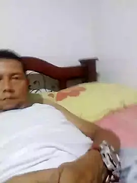 Lachuchaenlacara1988 online show from 12/22/24, 03:00