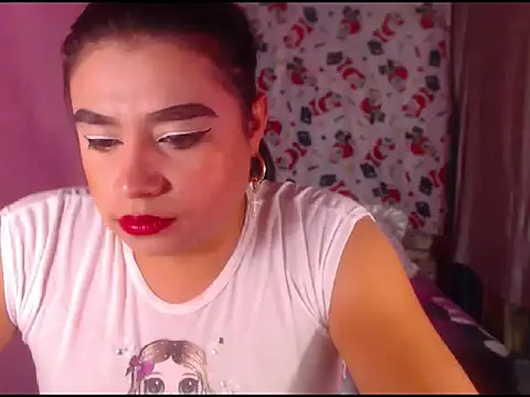 katrinawillff online show from 12/21/25, 05:53