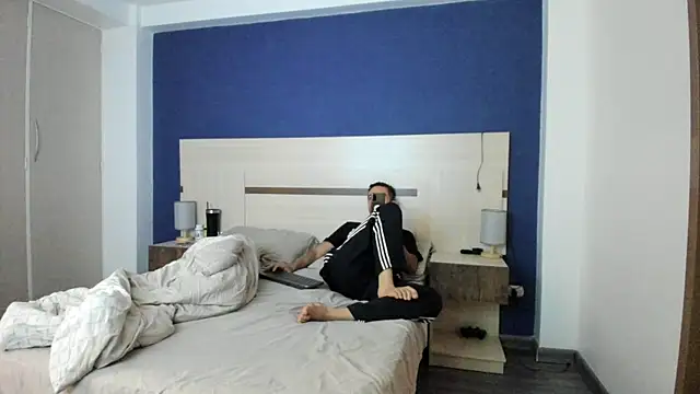 funcouple1985 online show from 03/06/25, 07:10