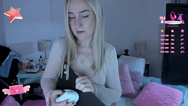 1Sweetnina online show from 09/30/25, 08:47