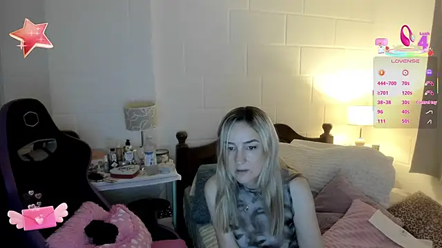 1Sweetnina online show from 10/17/25, 10:01