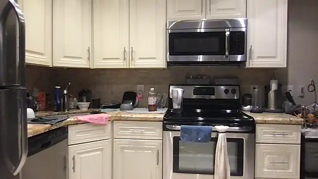 BigGuyMuscle online show from 12/13/25, 08:25