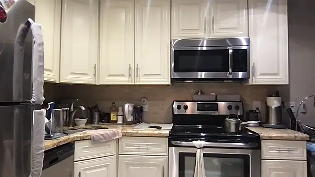 BigGuyMuscle online show from 03/12/26, 02:18