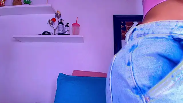 alexaa walker online show from 02/22/25, 12:08