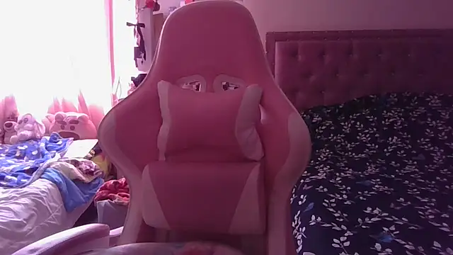 annarose19 online show from 02/19/25, 07:38