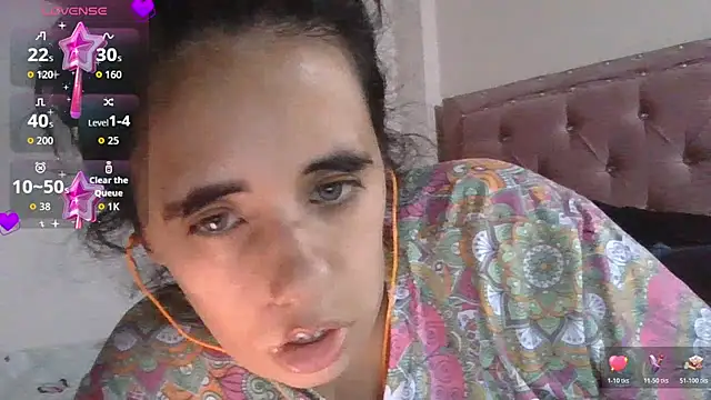 Snapshot of annarose19 chatting on 06/10/26, 11:03 annarose19 online show from 06/10/26, 11:03