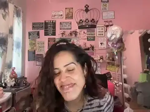 latinacubana online show from 01/05/25, 03:45