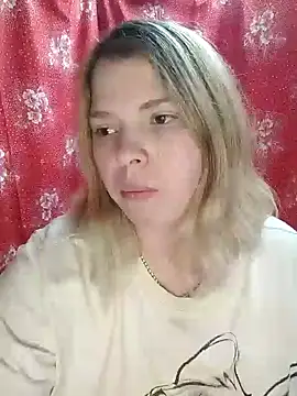 Snapshot of Zuli_Kiska chatting on 12/26/24, 08:42 Zuli Kiska online show from 12/26/24, 08:42
