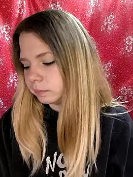 Zuli Kiska online show from 11/05/25, 08:36