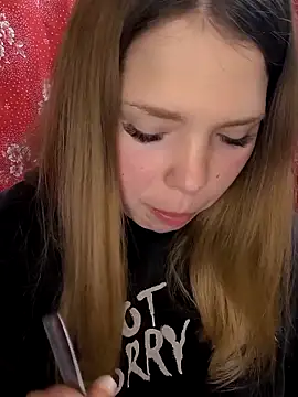 Zuli Kiska online show from 02/23/26, 10:40